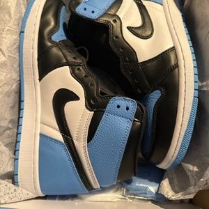 Air Jordan Unc 1’s Toe